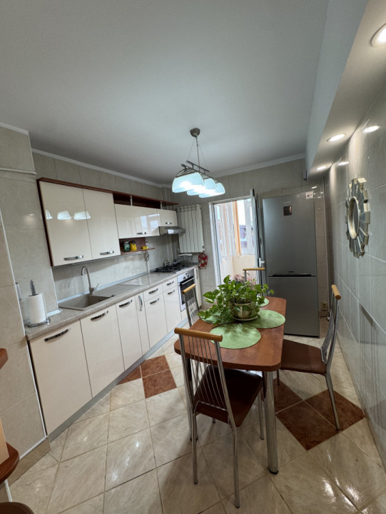 Apartament 3 cam, 2 gr sanitare, et 4/4, Ultracentral