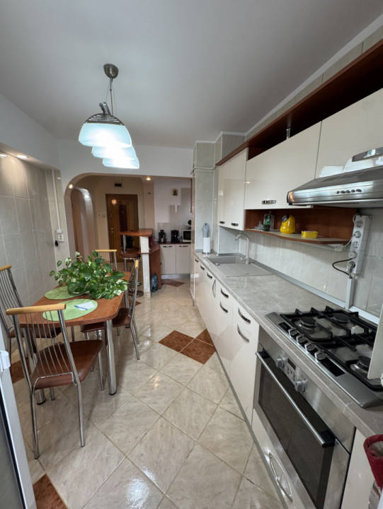 Apartament 3 cam, 2 gr sanitare, et 4/4, Ultracentral
