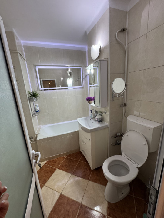 Apartament 3 cam, 2 gr sanitare, et 4/4, Ultracentral