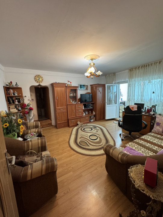 Apartament 2 cam, cf 1A, semidec, et 3/4, 9 Mai- Spitalul CFR
