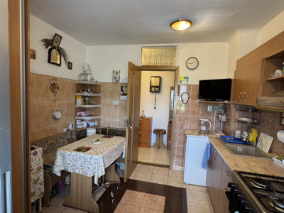 Apartament 2 cam, cf 1A, semidec, et 3/4, 9 Mai- Spitalul CFR