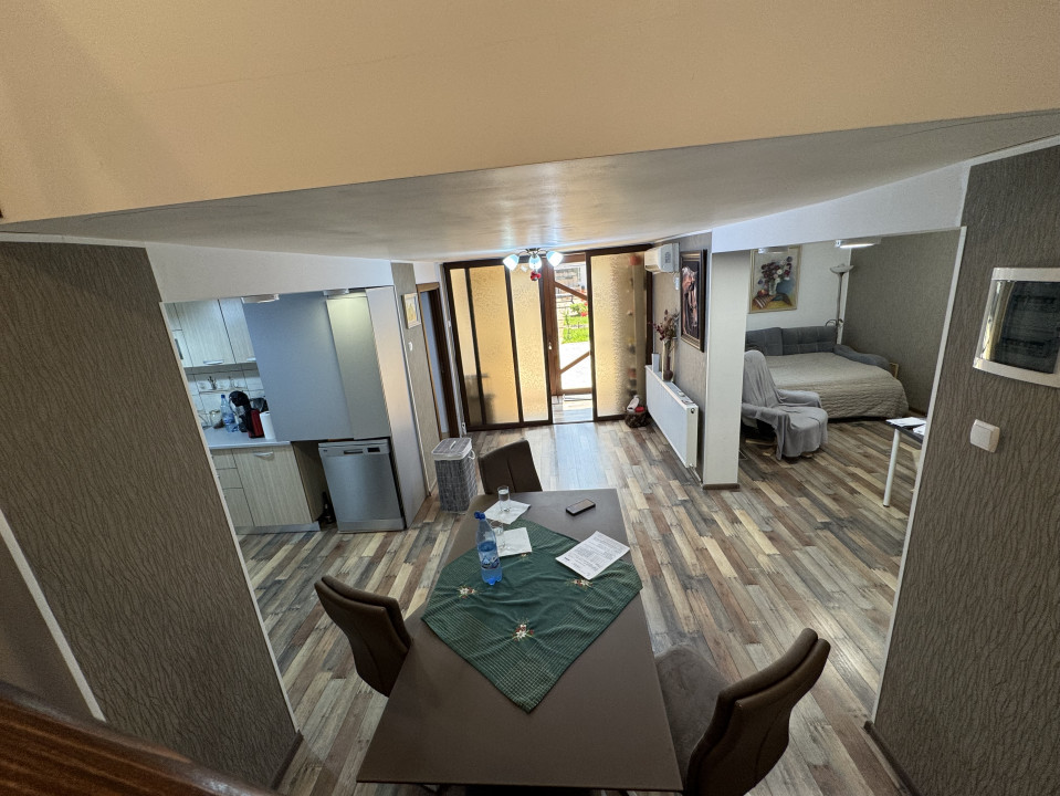Vila P+1  plus spatii comerciale, Zona Bulevardul Bucuresti