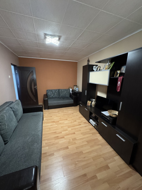 Apartament 2 cam, cf 1 semidec, et 4/4, Valea Calugareasca