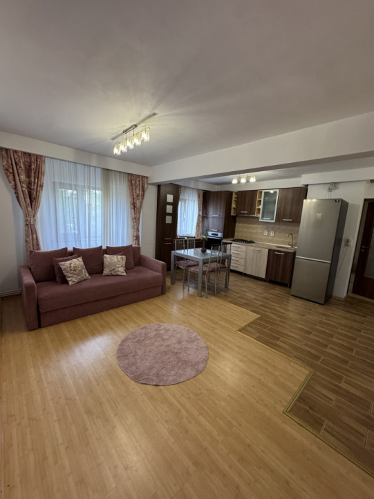 Ap 3 cam, etaj 1, Zona Malu Rosu