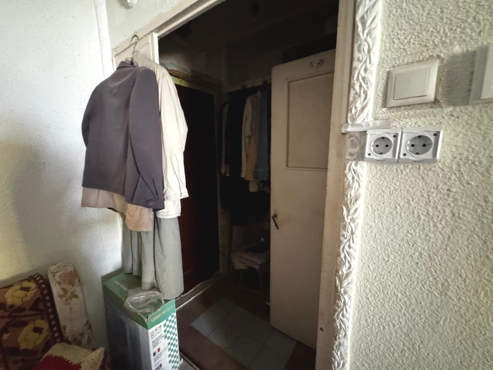 Garsonieră confort 2, etaj 3/4,  Vest