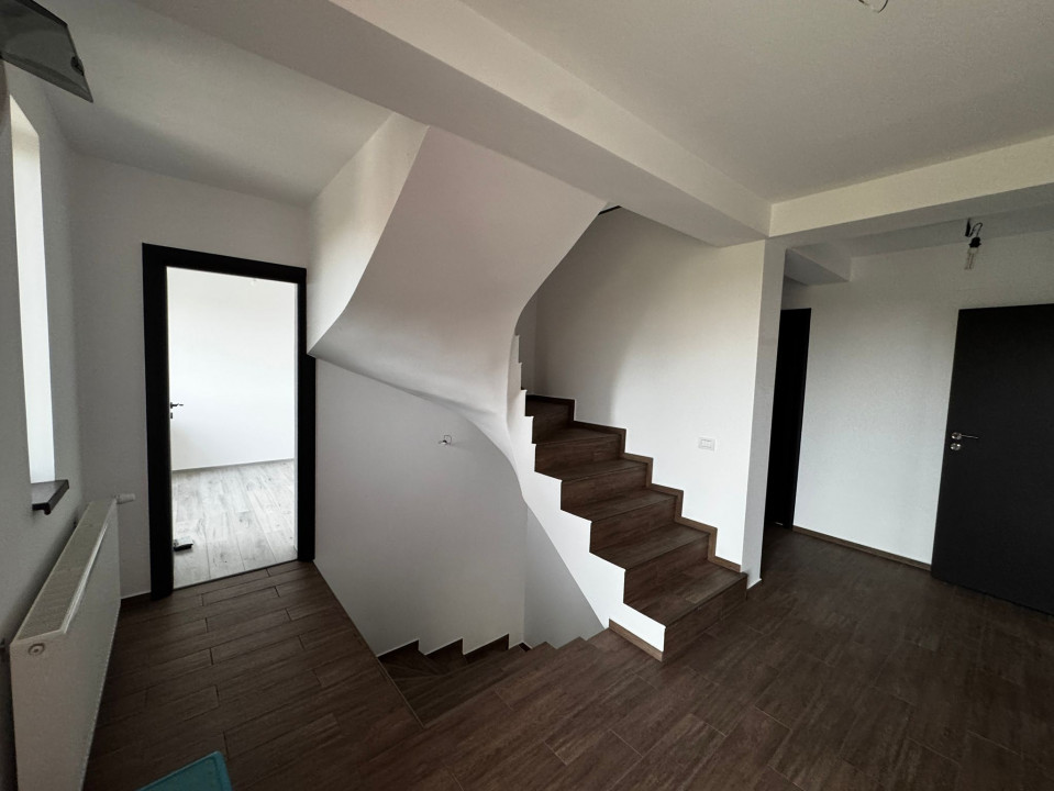 Vila S+P+1+Pod mansardat Albert Roua