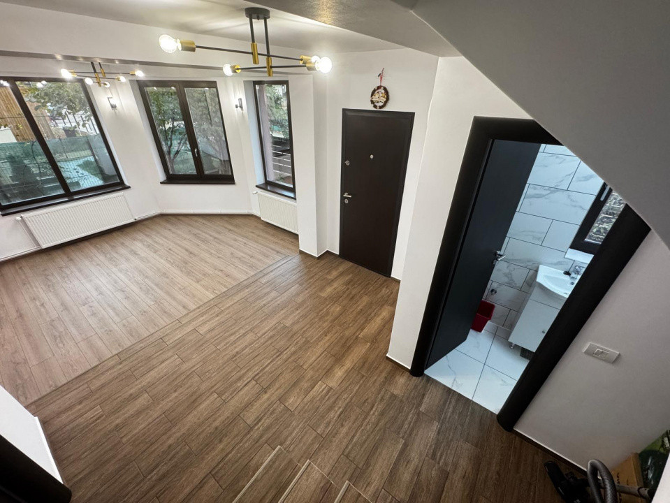 Vila S+P+1+Pod mansardat Albert Roua