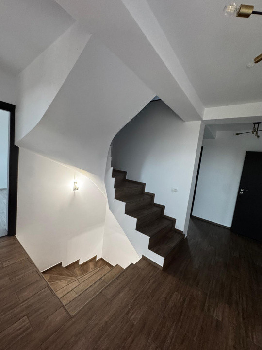 Vila S+P+1+Pod mansardat Albert Roua