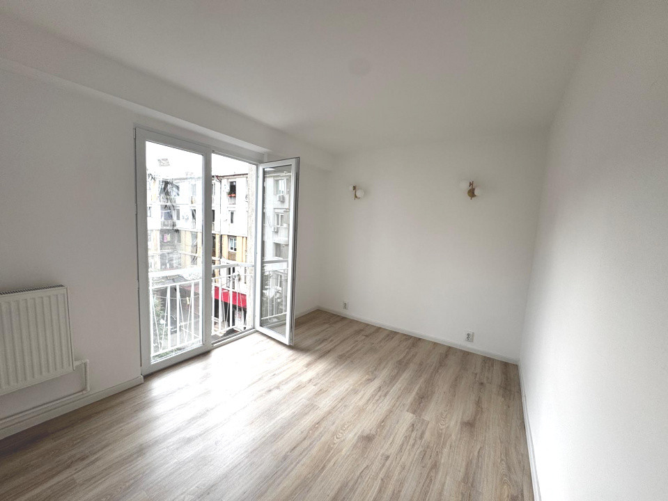 Ap 2 camere, etaj 3/4, renovat recent,  Ultracentral – Piața Victoriei