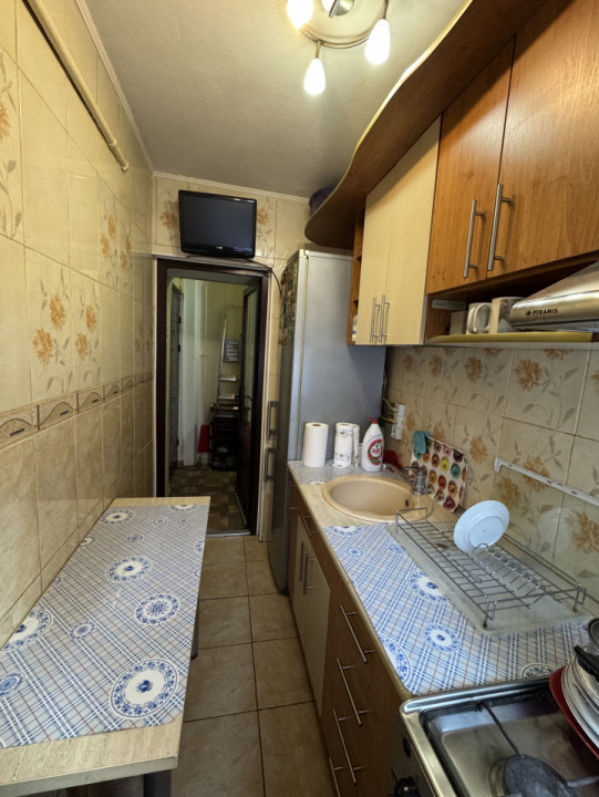 Apartament 2 camere, cf 2, parter, Malu Rosu