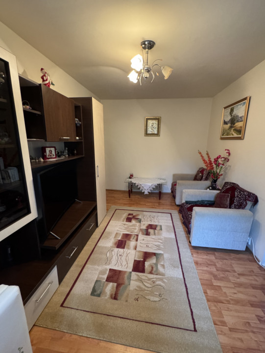 Apartament 2 camere, cf 2, parter, Malu Rosu