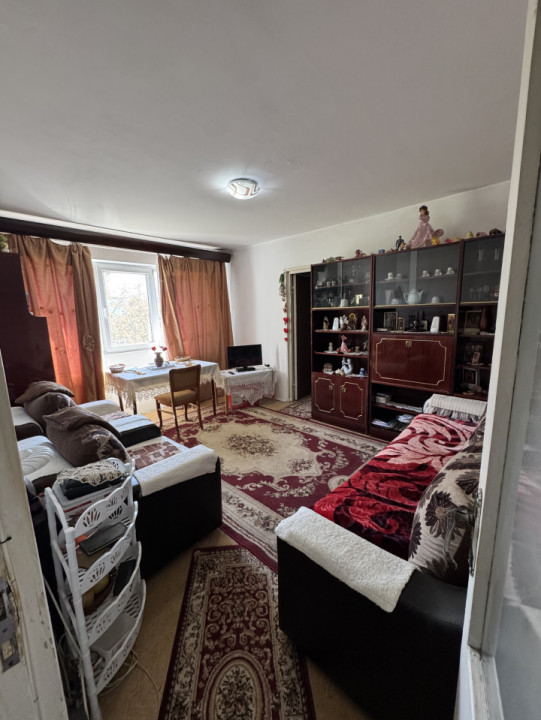 Apartament 2 cam, etaj 4, Malu Rosu