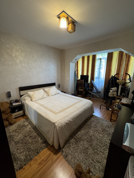 Apartament 3 camere, etaj 4/10, Marasesti 