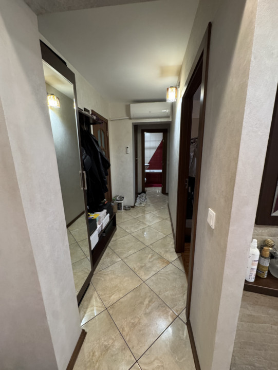 Apartament 3 camere, etaj 4/10, Marasesti 