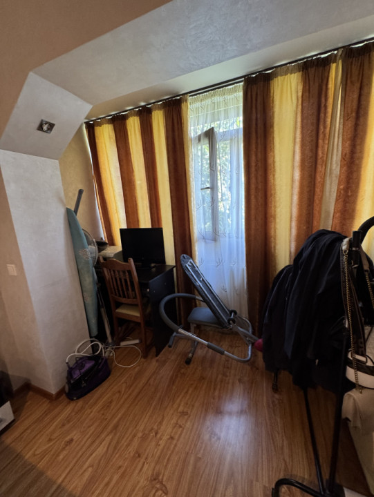 Apartament 3 camere, etaj 4/10, Marasesti 