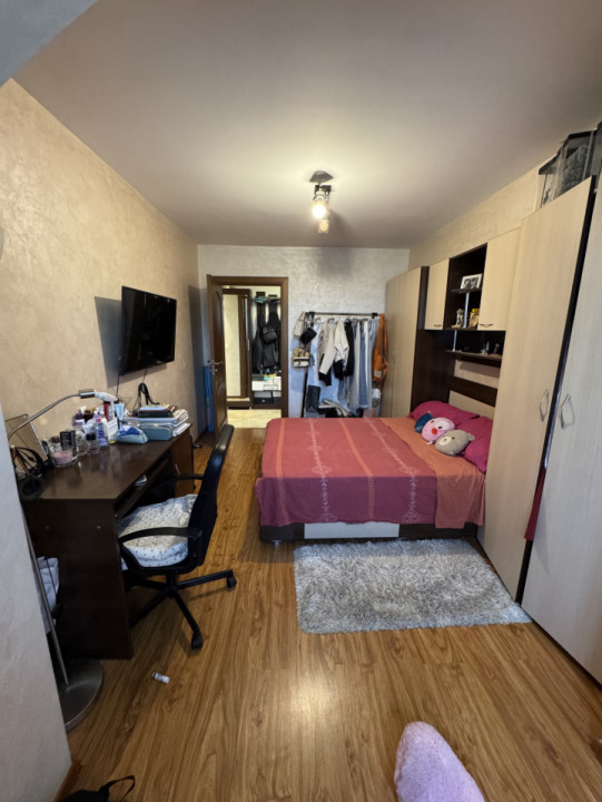 Apartament 3 camere, etaj 4/10, Marasesti 