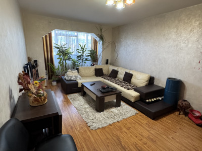 Apartament 3 camere, etaj 4/10, Marasesti 