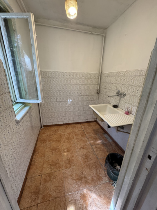 Apartament 3 camere, cf 3, etaj 1, Vest