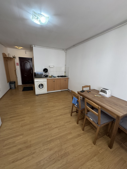 Apartament 2 cam, etaj 1, Mihai Bravu - Teleajan