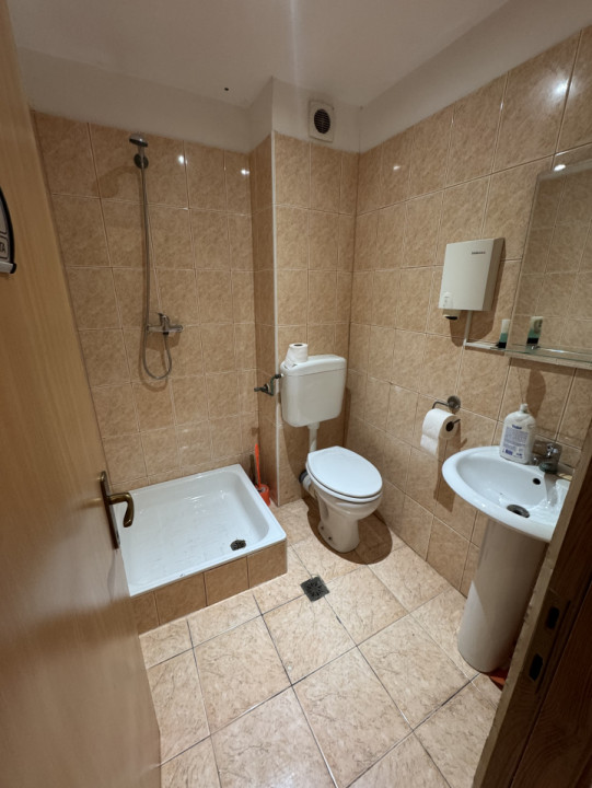 Apartament 2 cam, etaj 1, Mihai Bravu - Teleajan