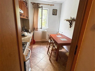 Ap 3 camere,  conf 1A semidec, etaj 1/4, Nord