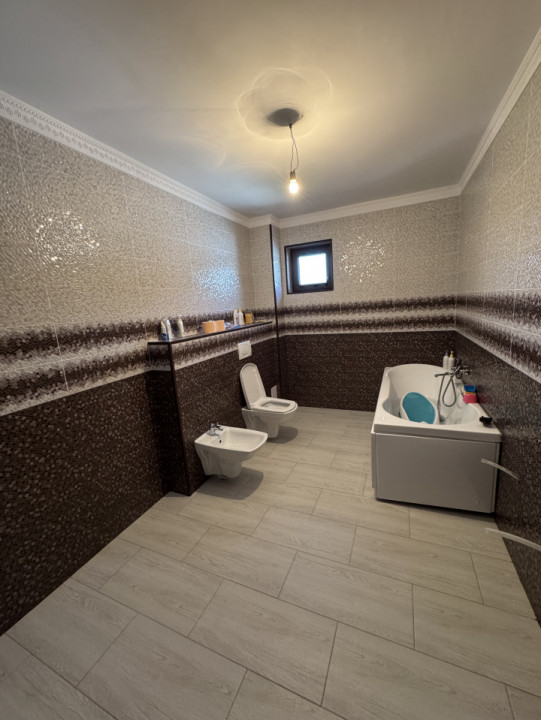 Casa - Urlați, Prahova