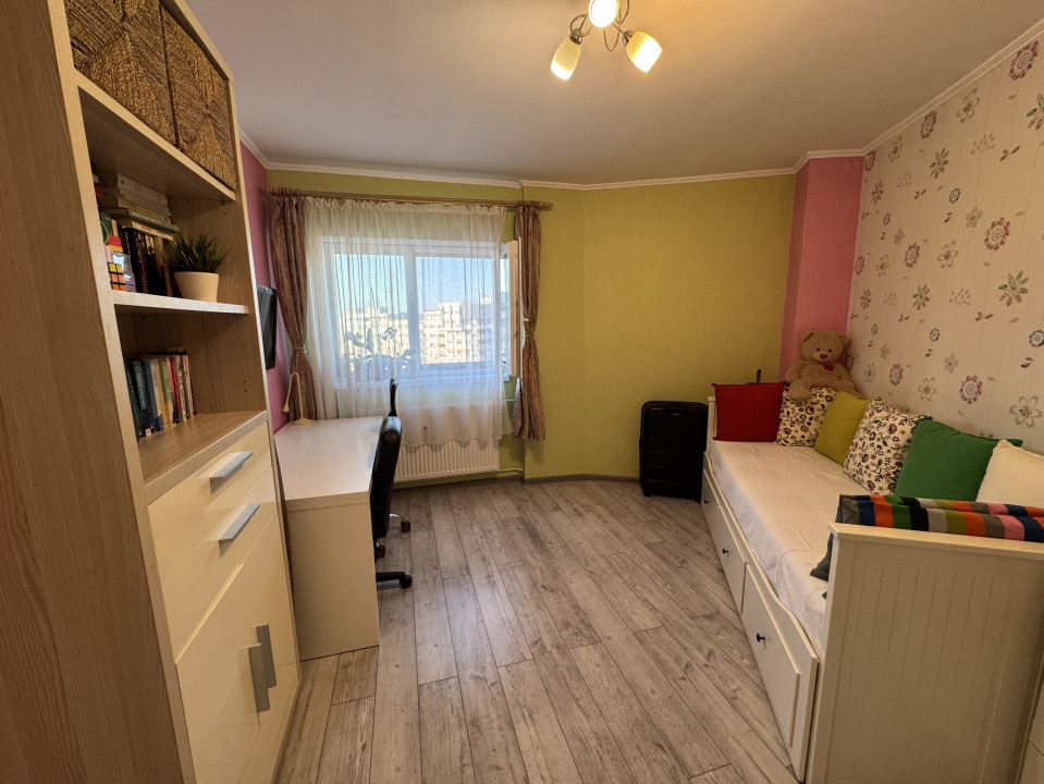 Apartament 3 camere, etaj 10, Republicii