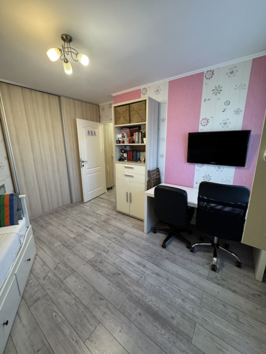 Apartament 3 camere, etaj 10, Republicii