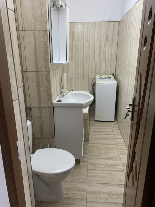 Garsonieră, cf 1 dec, Et 4/4, zona  9 Mai- Piața 