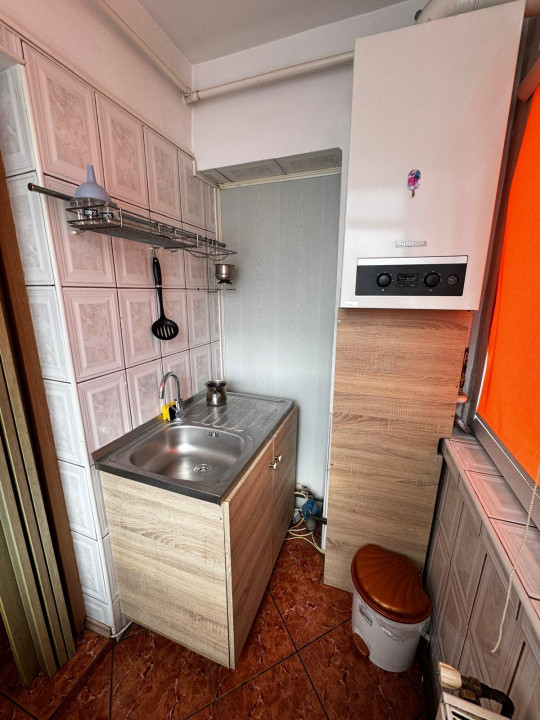 Ap 2 camere conf 1 dec, etaj 2/4, Malu Rosu