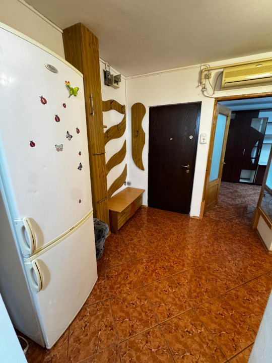 Ap 2 camere conf 1 dec, etaj 2/4, Malu Rosu