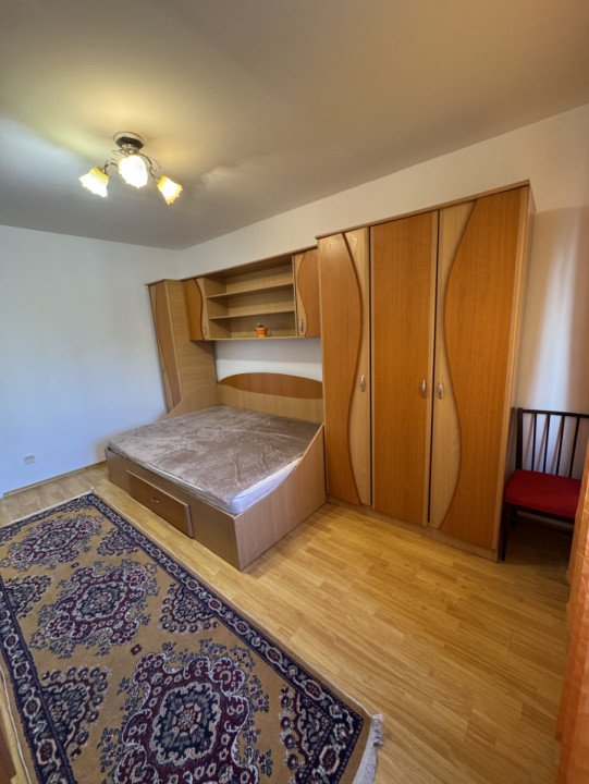 Inchiriere Garsoniera Cf 1, etaj 1, 9 Mai