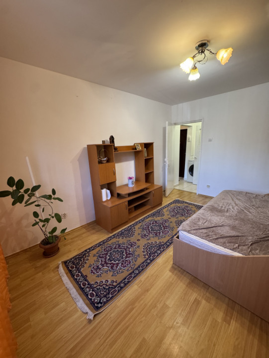 Inchiriere Garsoniera Cf 1, etaj 1, 9 Mai