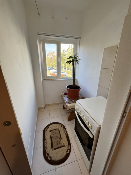 Inchiriere Garsoniera Cf 1, etaj 1, 9 Mai