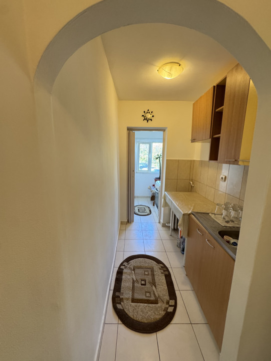 Inchiriere Garsoniera Cf 1, etaj 1, 9 Mai