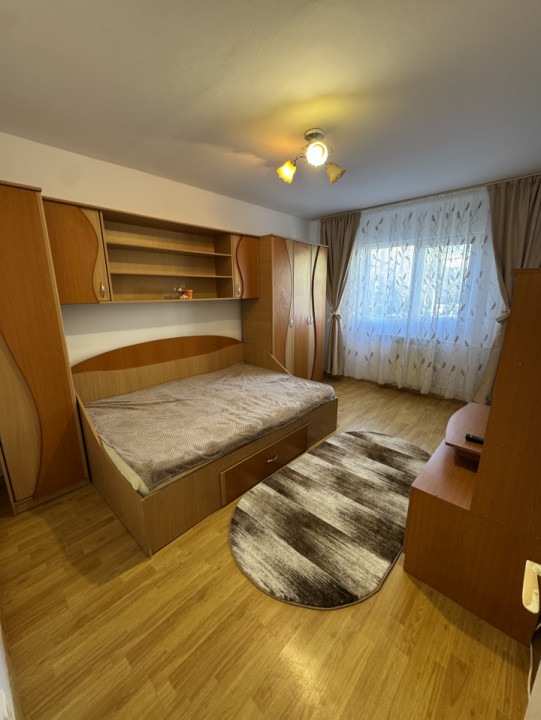 Inchiriere Garsoniera Cf 1, etaj 1, 9 Mai