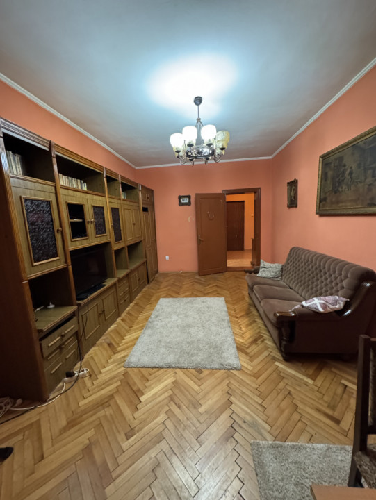 Casa cu teren de 526 mp in zona Lupeni