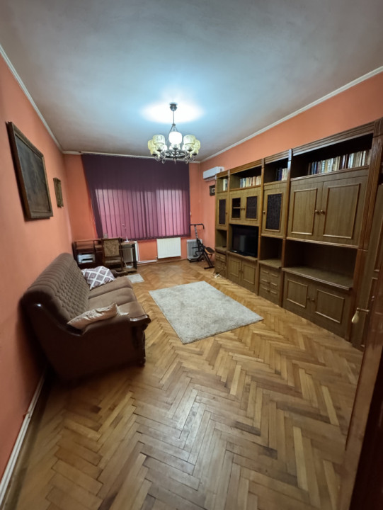 Casa cu teren de 526 mp in zona Lupeni