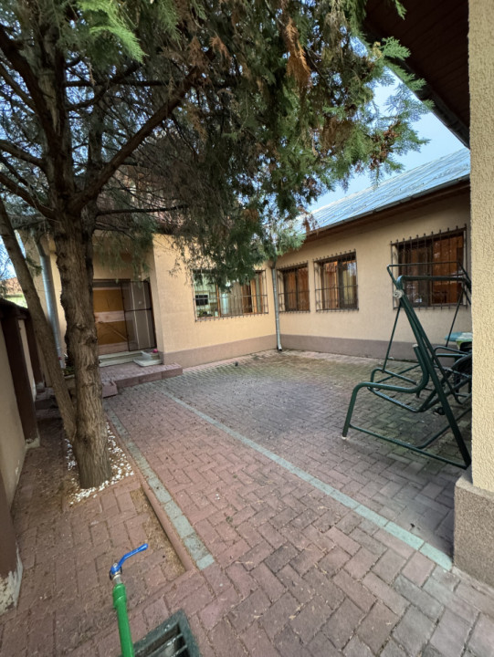 Casa cu teren de 526 mp in zona Lupeni