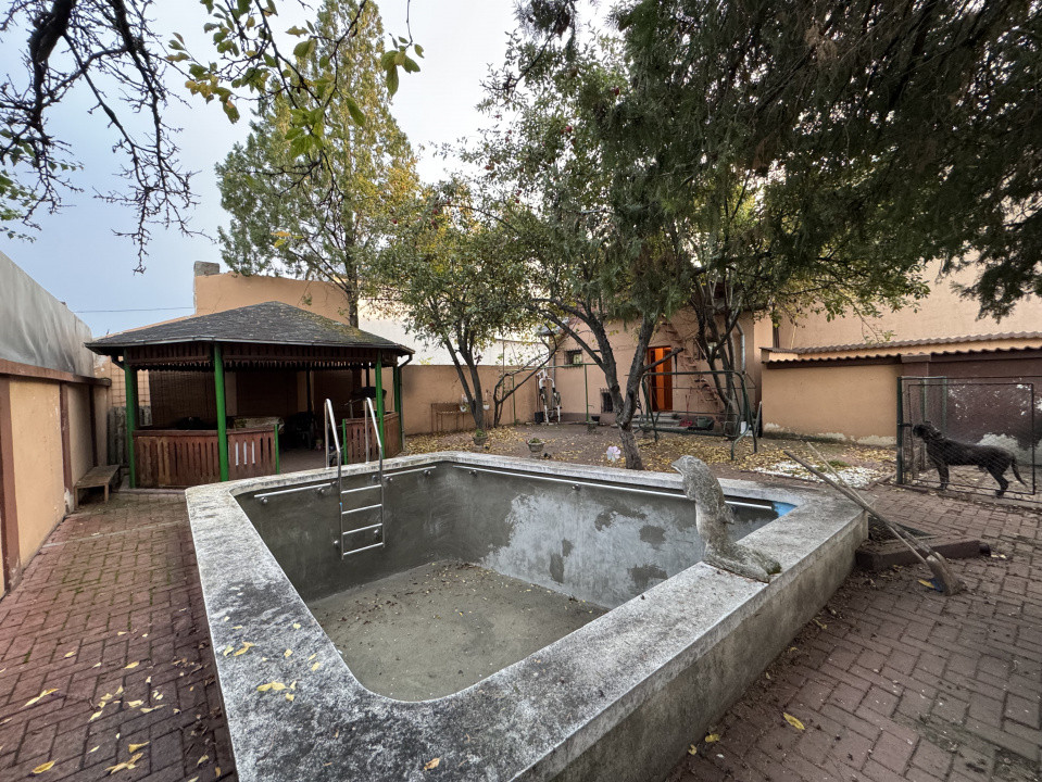 Casa cu teren de 526 mp in zona Lupeni