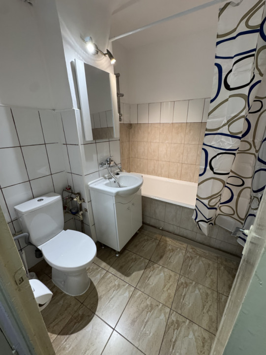 Închiriere apartament 2 camere – Zona 9 Mai / Registrul Comerțului