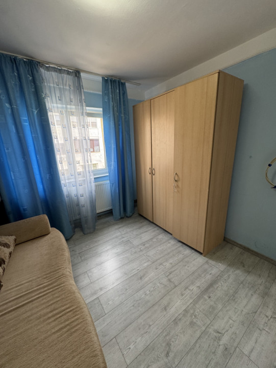 Închiriere apartament 2 camere – Zona 9 Mai / Registrul Comerțului