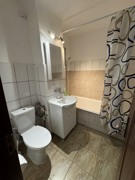 Închiriere apartament 2 camere – Zona 9 Mai / Registrul Comerțului