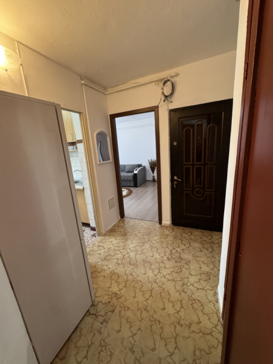 Închiriere apartament 2 camere – Zona 9 Mai / Registrul Comerțului