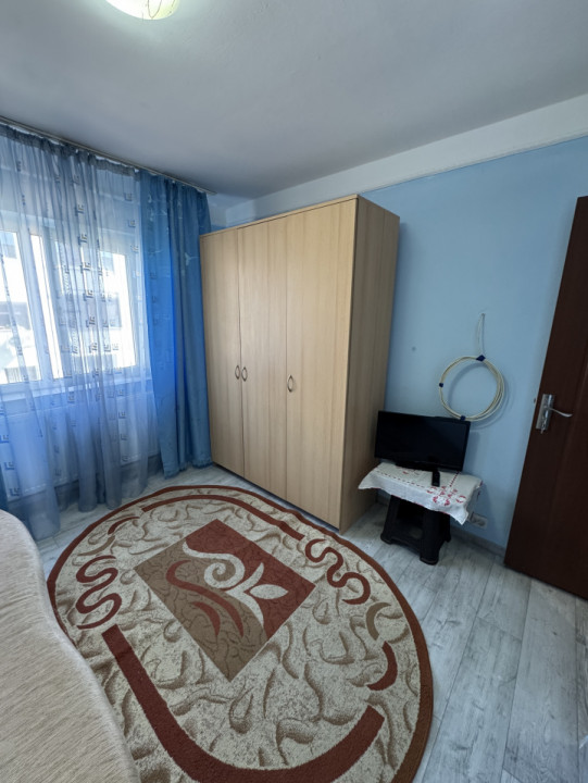 Închiriere apartament 2 camere – Zona 9 Mai / Registrul Comerțului