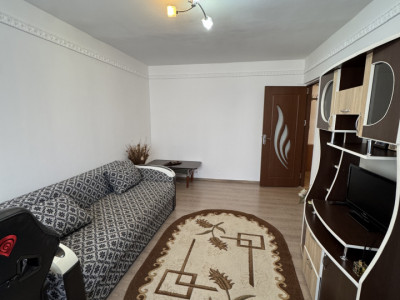 Închiriere apartament 2 camere – Zona 9 Mai / Registrul Comerțului