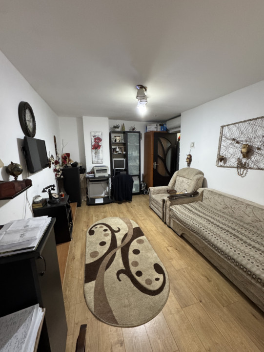 Garsoniera, cf 1 dec, parter/4, Republicii