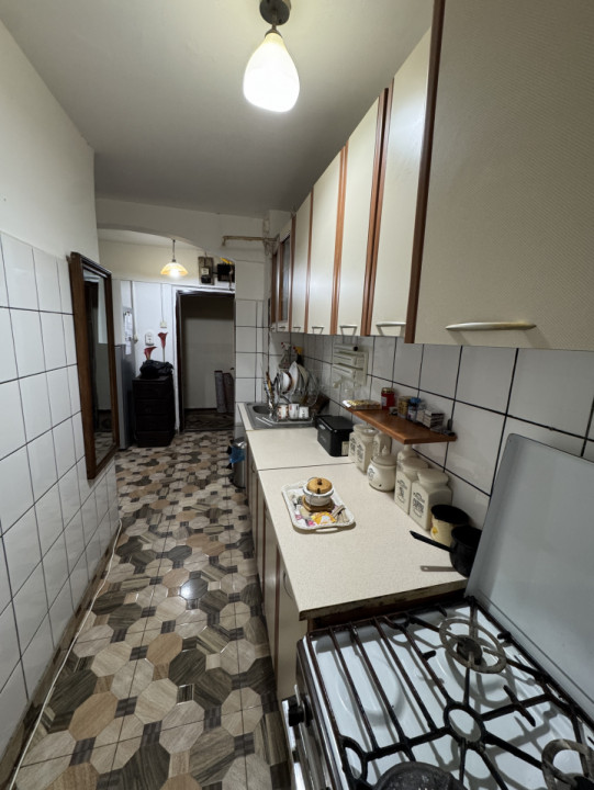 Garsoniera, cf 1 dec, parter/4, Republicii