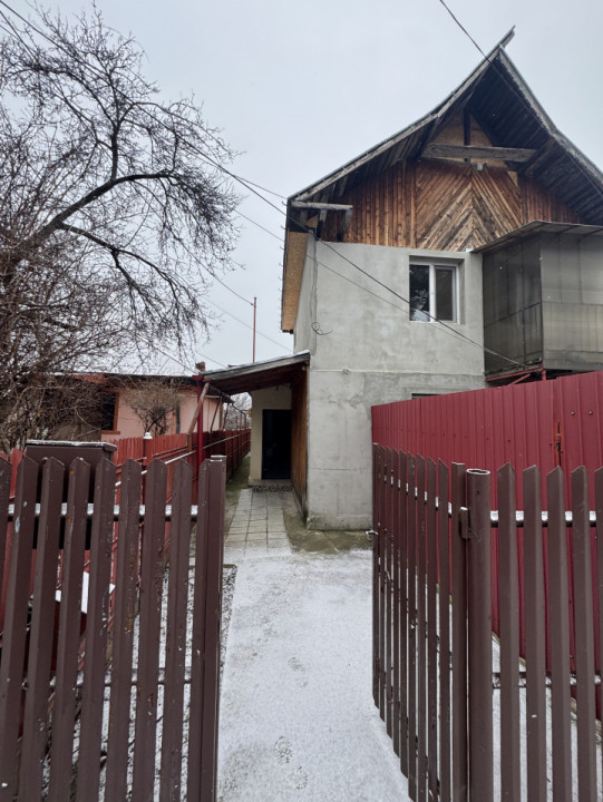 Casă de vânzare – Vălenii de Munte