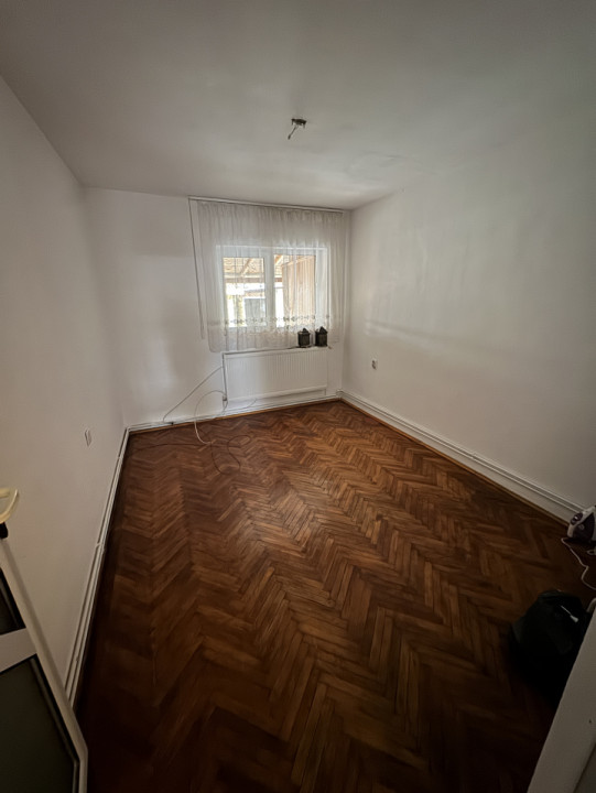 Casă de vânzare – Vălenii de Munte